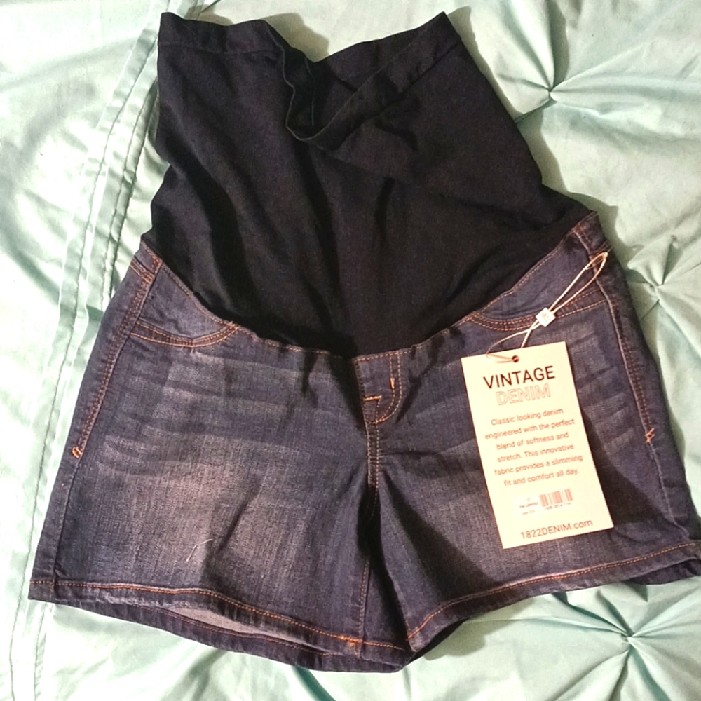 Maternity denim shorts
